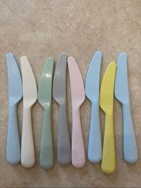 IKEA Pastel Plastic Spreader Knives IKEA KALAS children's cutlery